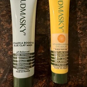 Mudmasky Vitamin-Infused Skincare Set - Blue and Yellow